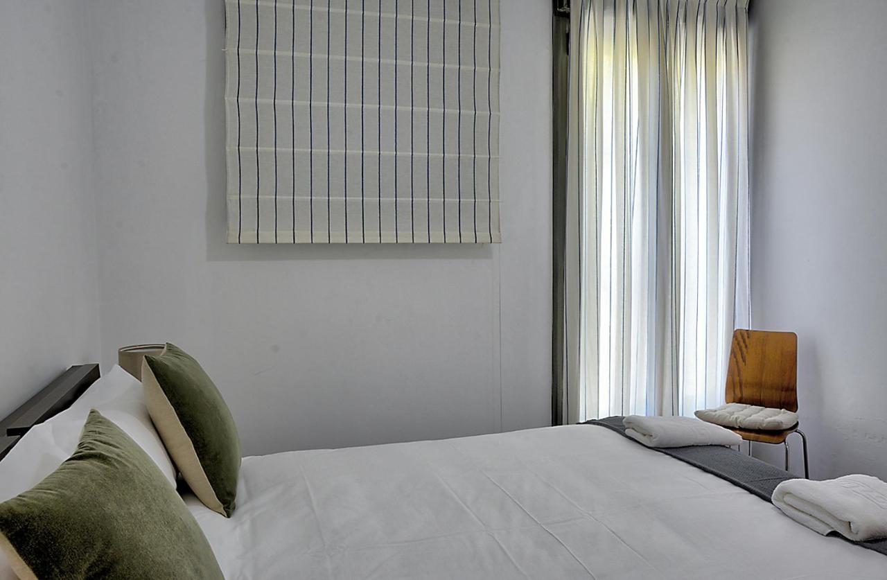 San Bernardo Family Apartment Seville Exterior photo