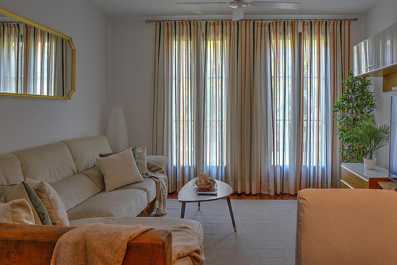 San Bernardo Family Apartment Seville Exterior photo