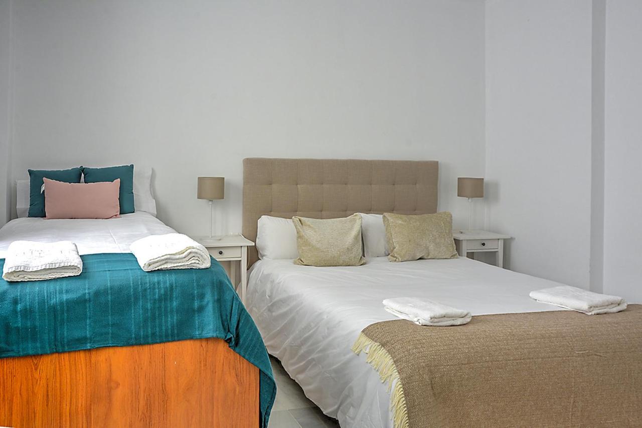 San Bernardo Family Apartment Seville Exterior photo