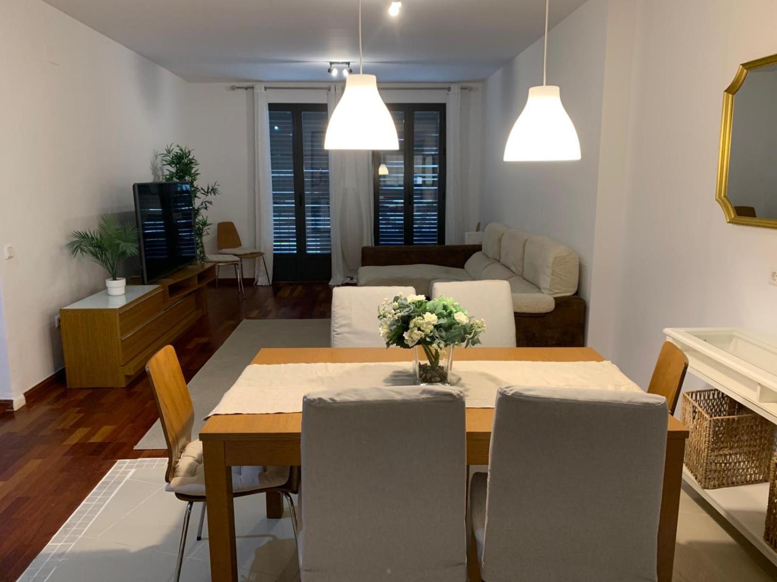 San Bernardo Family Apartment Seville Exterior photo